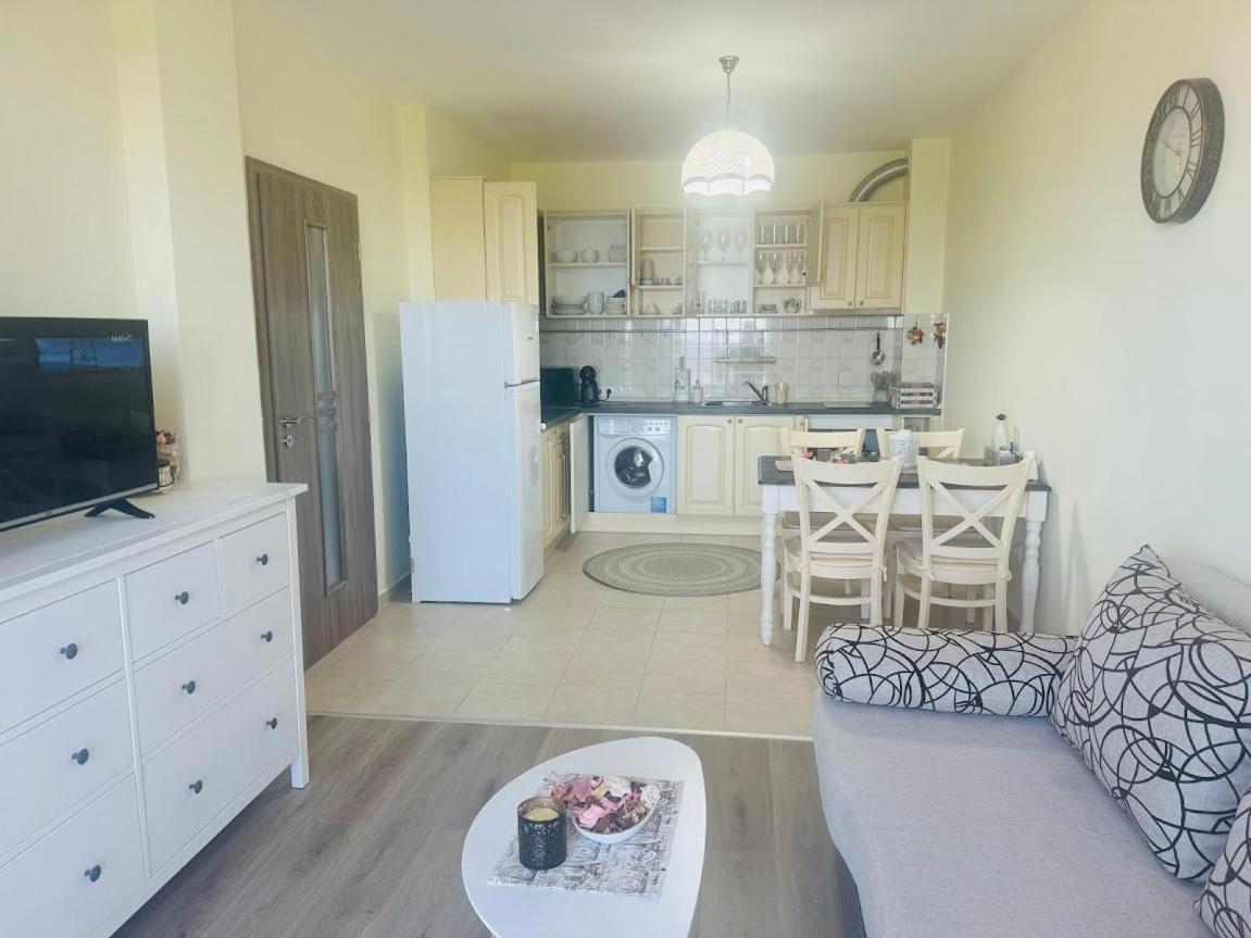 Appartement Kiwi Gardens à Byala  Extérieur photo